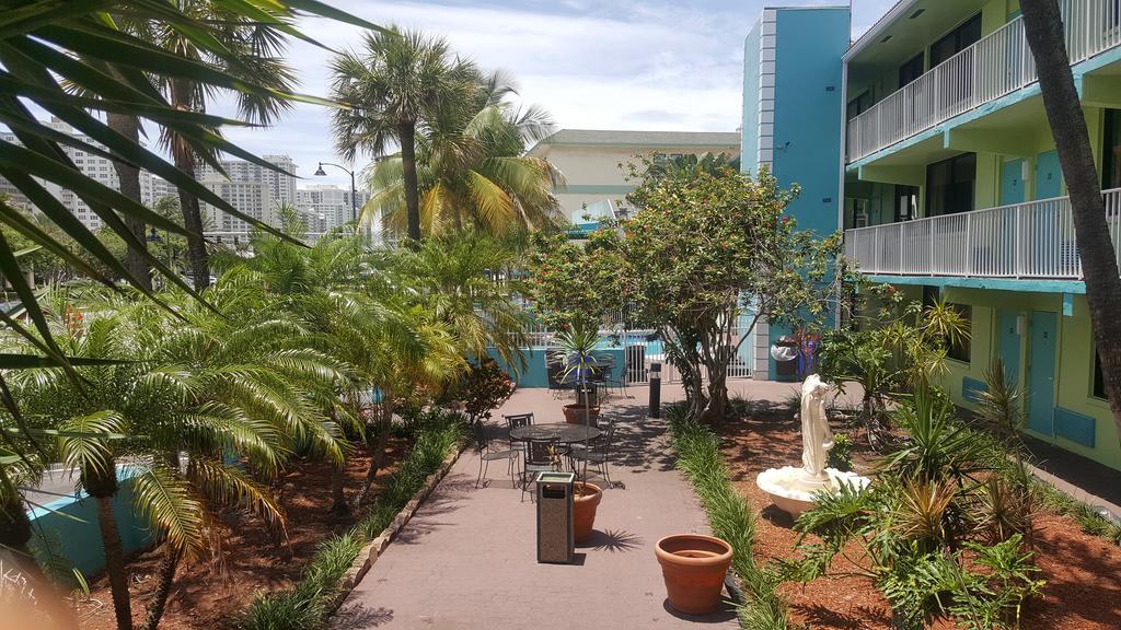 Travelodge By Wyndham Fort Lauderdale Beach מראה חיצוני תמונה