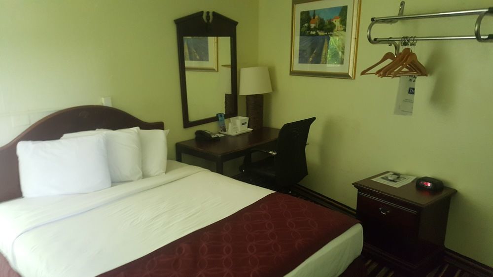 Travelodge By Wyndham Fort Lauderdale Beach מראה חיצוני תמונה