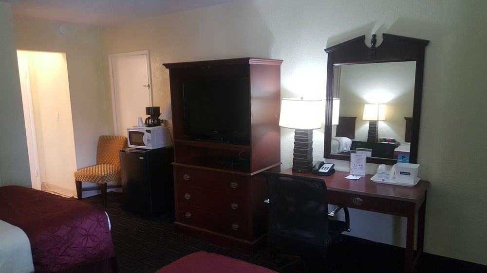 Travelodge By Wyndham Fort Lauderdale Beach מראה חיצוני תמונה