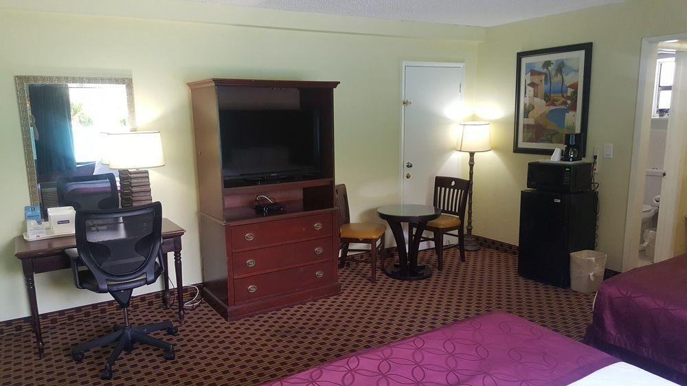 Travelodge By Wyndham Fort Lauderdale Beach מראה חיצוני תמונה