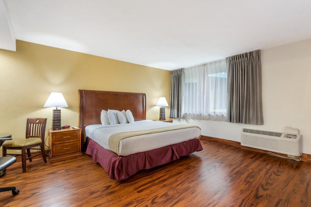 Travelodge By Wyndham Fort Lauderdale Beach מראה חיצוני תמונה