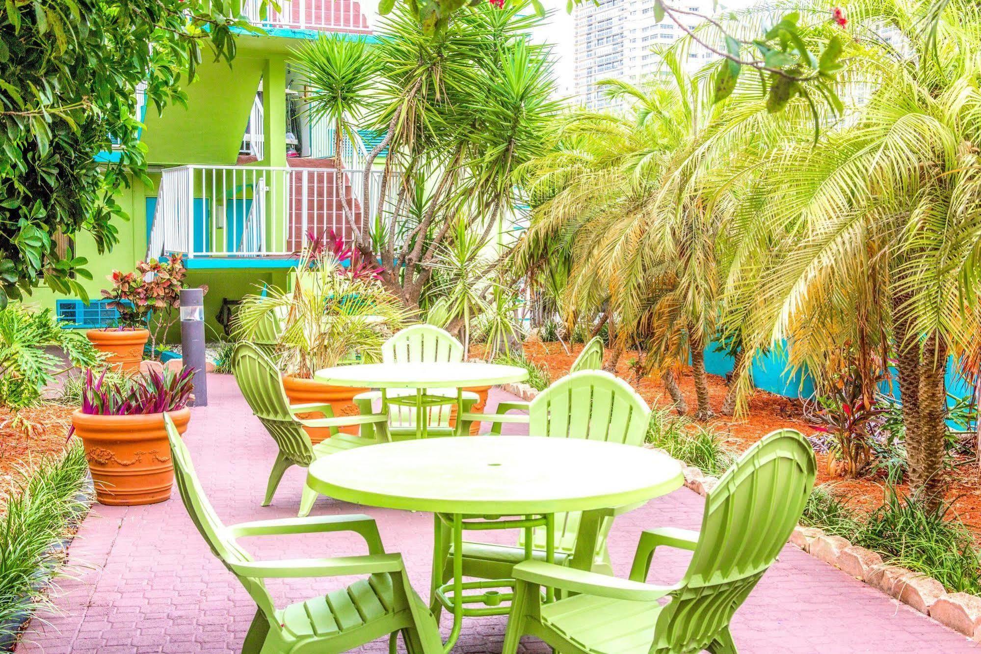 Travelodge By Wyndham Fort Lauderdale Beach מראה חיצוני תמונה