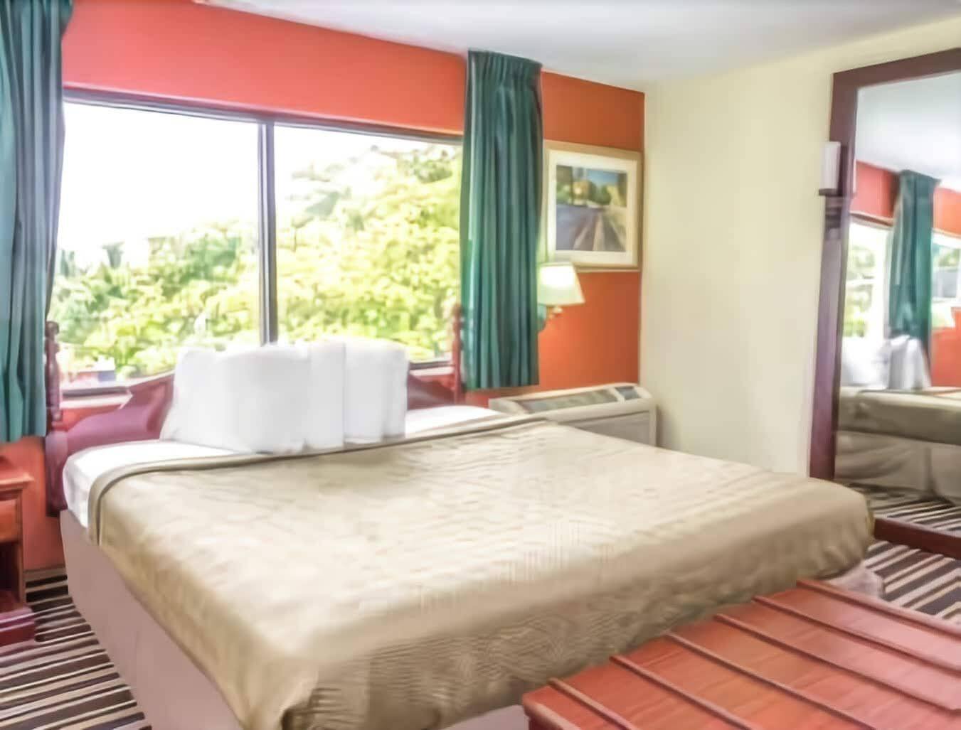 Travelodge By Wyndham Fort Lauderdale Beach מראה חיצוני תמונה